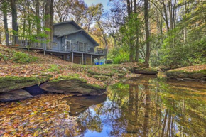 Cozy Cottage on a Creek, Just Outside of Boone! Boone
